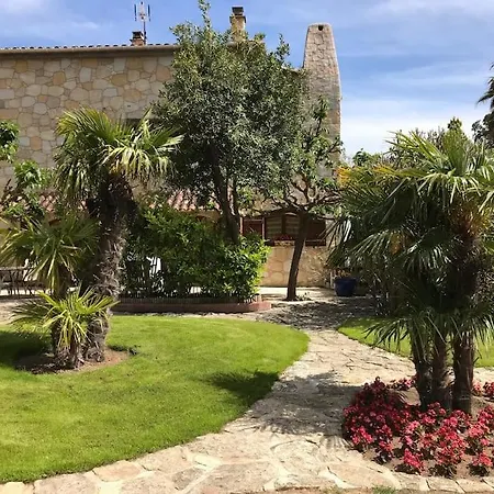 De 50m2 En Rez De Jardin - 3 Etoiles アパート ポルトヴェッキオ